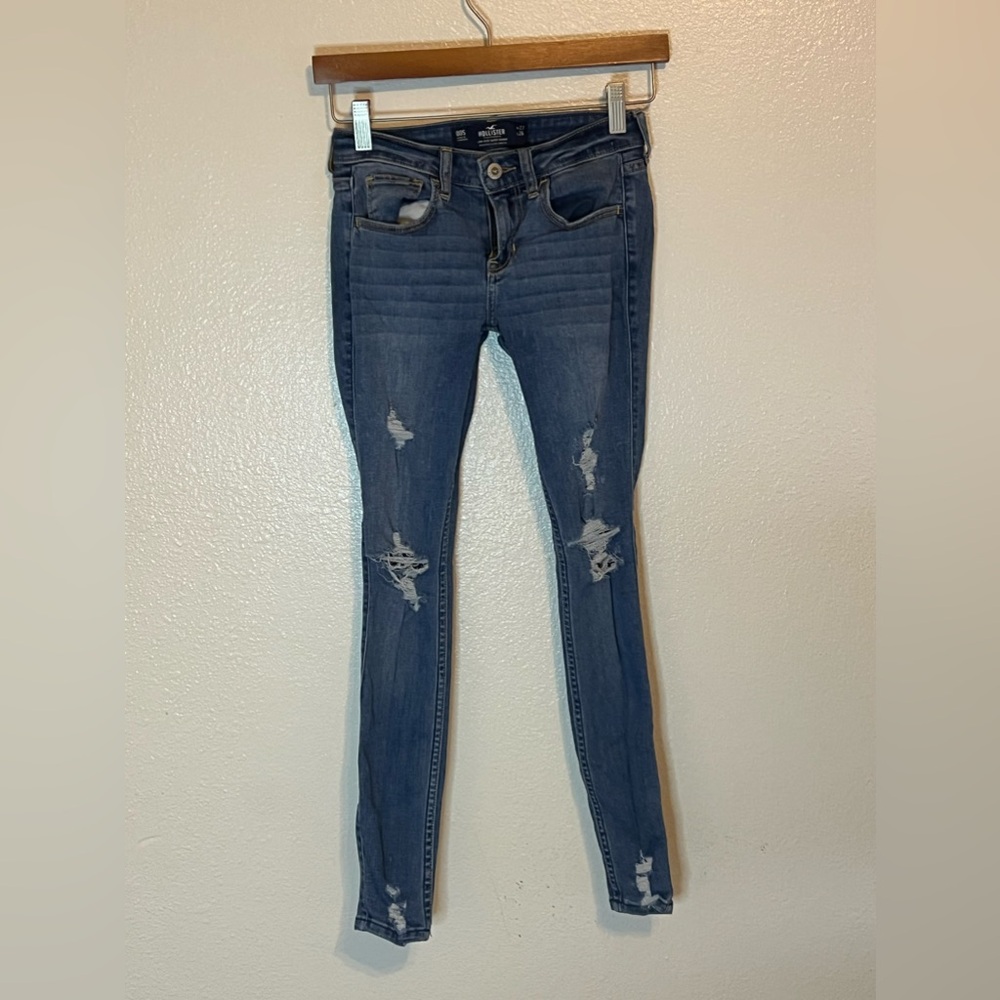 Hollister low rise super skinny jeans